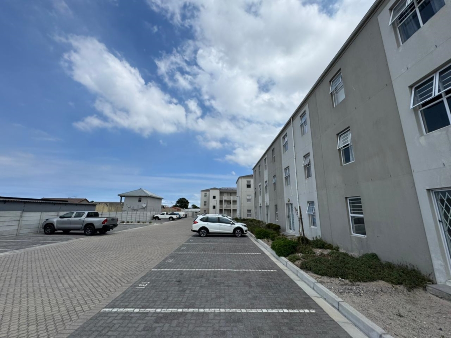 To Let 2 Bedroom Property for Rent in Heather Park Western Cape